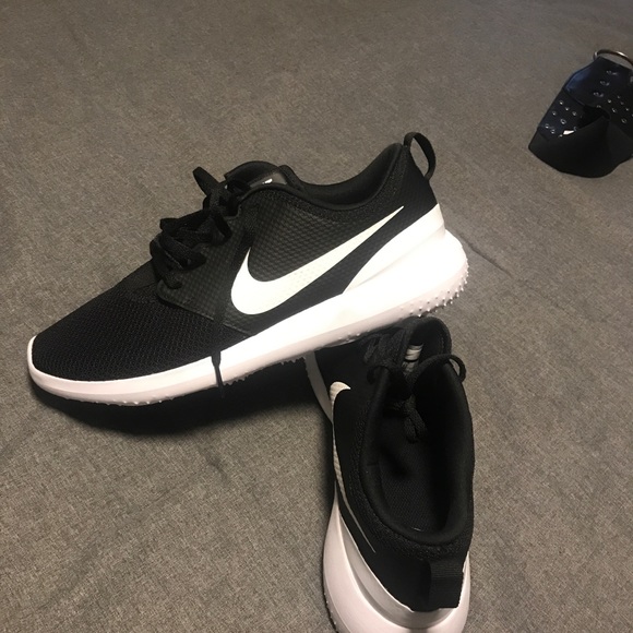 Nike golf shoe - Picture 1 of 7